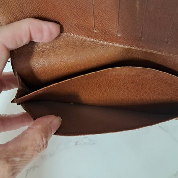 Authentic Louis Vuitton Monogram Checkbook Wallet - Picture 6 of 7